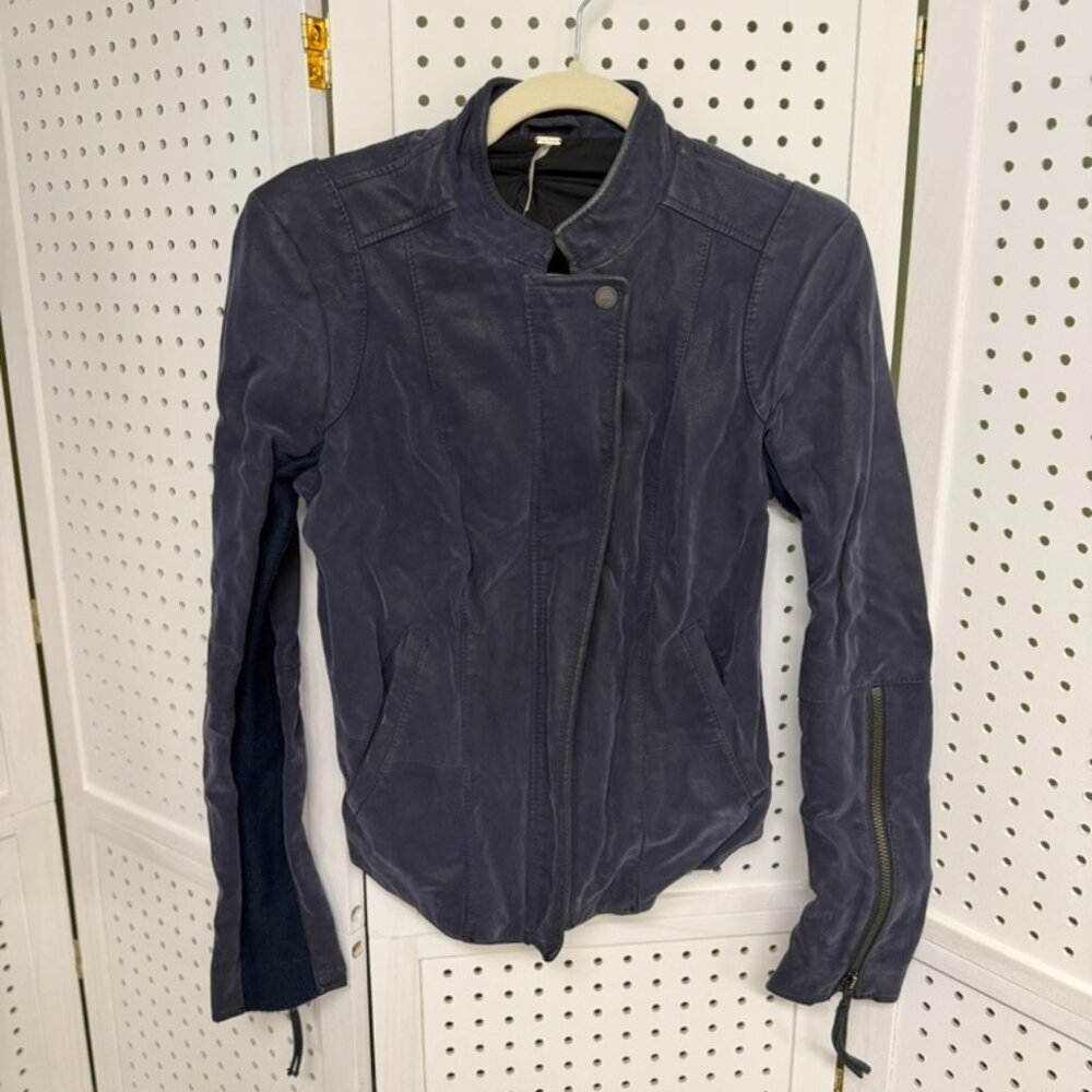 Free People Vegan Suede Moto Jacket Womens Size 6 Navy Bikercore Street Style FP - Picture 2 of 11